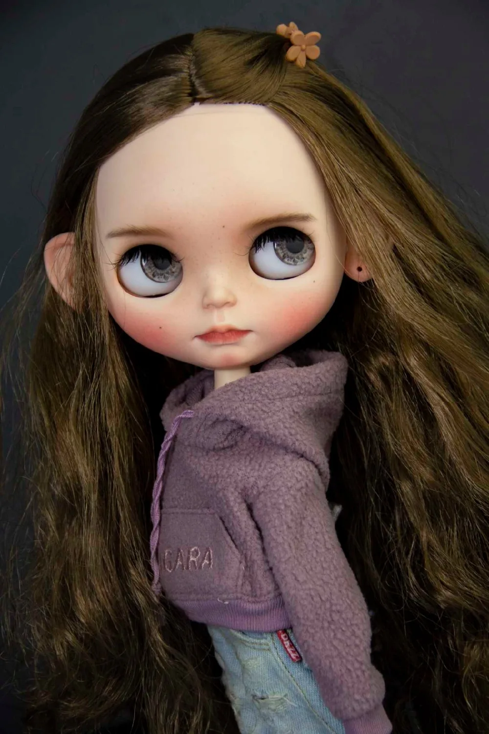 73