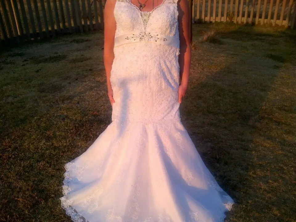 

Elegant Sexy Mermaid wedding dresses 2015white with black Bridal gown Appliques vestidos de novias robe de mariage R36