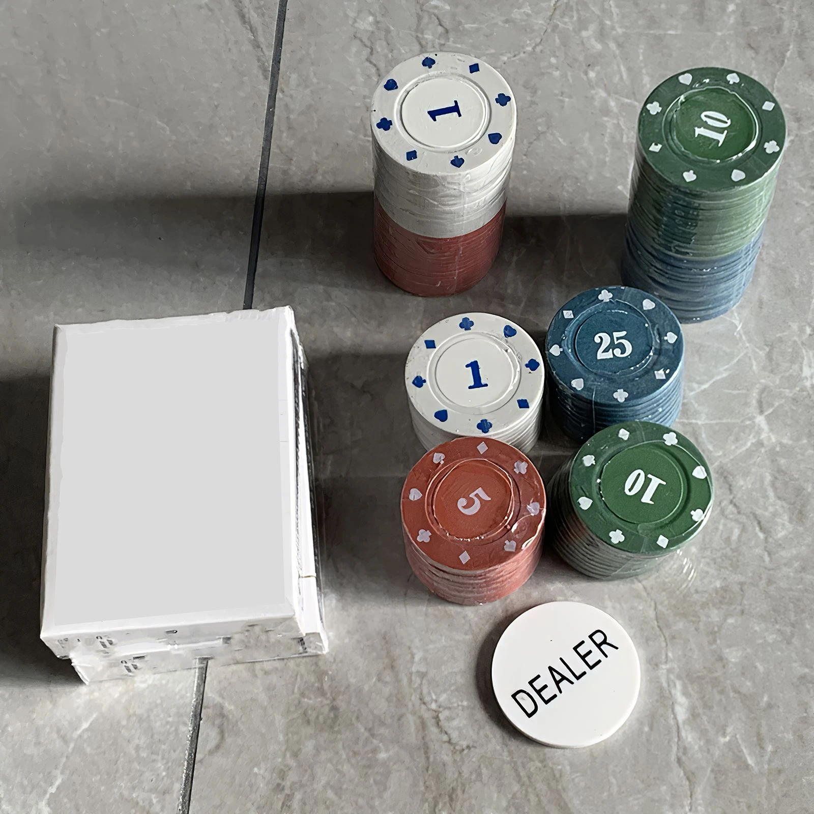 Juego de fichas de póker de Casino, fichas clásicas y cartas profesionales  de 4 colores, fichas de póker para fiestas, 100 piezas|Juegos de mesa| -  AliExpress