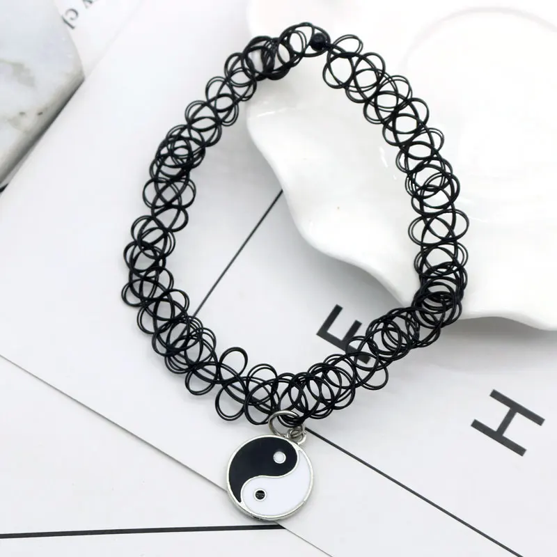 Creative Personality Retro Punk Style Black And White Mixed Yin And Yang Pendant Clavicle Necklace Elegant Girl Holiday Gift
