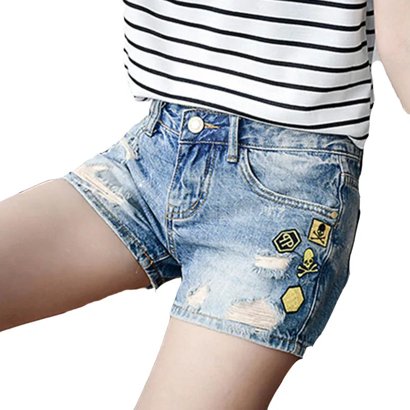 

Loyalget Embroidery Korean version denim shorts women new fashion broken holes Cat whisker show thin casual Straight short jeans