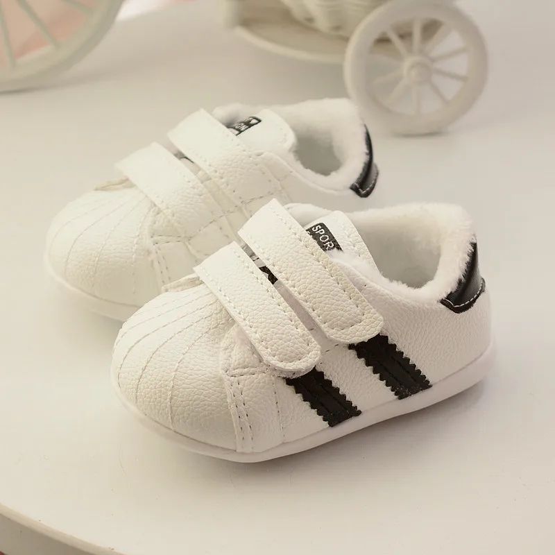 Зимняя плюшевая теплая детская хлопковая обувь для новорожденных, обувь для малышей, нескользящая Мягкая Спортивная обувь для мальчиков и девочек, Высококачественная обувь для первых прогулок