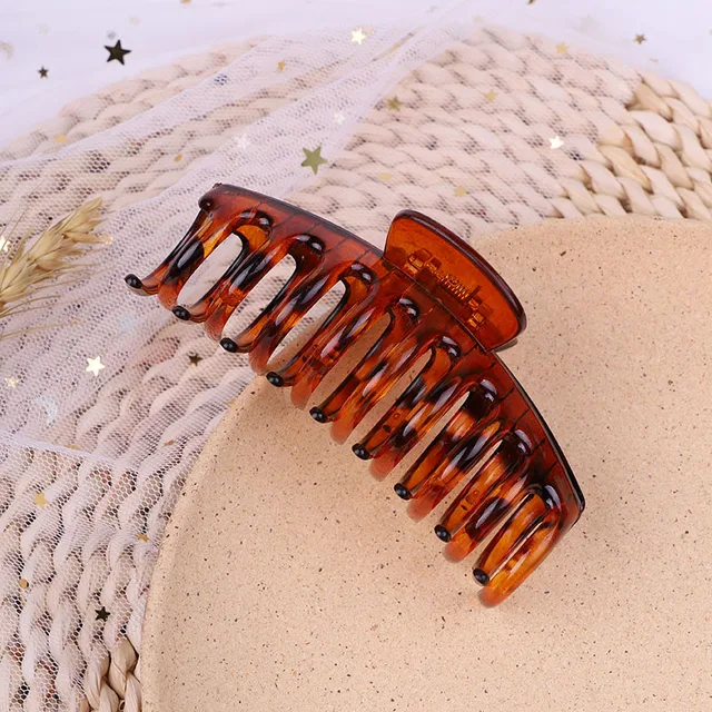 2021 Korean Solid Big Hair Claws Elegant Frosted Acrylic Hair Clips Hairpins Barrette Headwear for Women Girls Hair Accessories 17