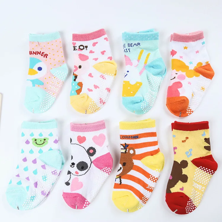 Весенне-осенние нескользящие носки-тапочки с героями мультфильмов детские носки брендовые 1135