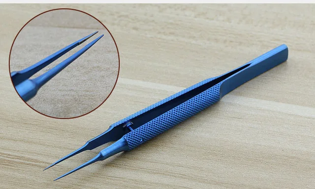 Microscopic-instruments-Titanium-alloy-Micro-scissors-Conjunctiva-Toothed-Forceps-Probes-Hooks-Spatulas-Speculums-tweezers.jpg_.webp_640x640 (1)