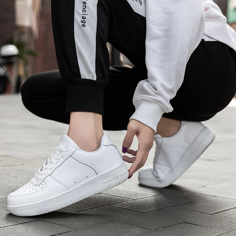 FTROCHB Thick Bottom Men's Casaul Shoes Light Breathable Brand Fashion Men Shoes Outdoor Non-slip Men Sneakers Zapatos Hombre