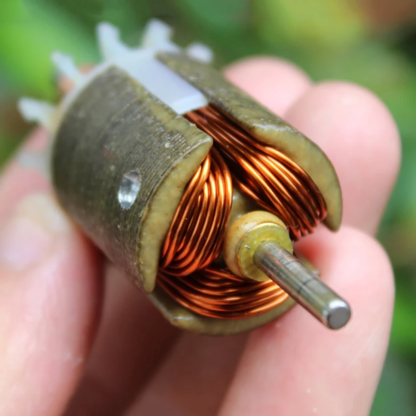 545 Высокая мощность 6V 1,4 вольтового источника электропитания постоянного тока, положительных и отрицательных Высокоскоростная передача угольные щетки высокомоментный электродвигательпостоянного тока с охлаждающим вентилятором