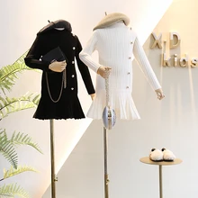 Новое вязаное платье-свитер для маленьких девочек, детские плиссированные модные свитера на пуговицах для девочек, платья, детская одежда