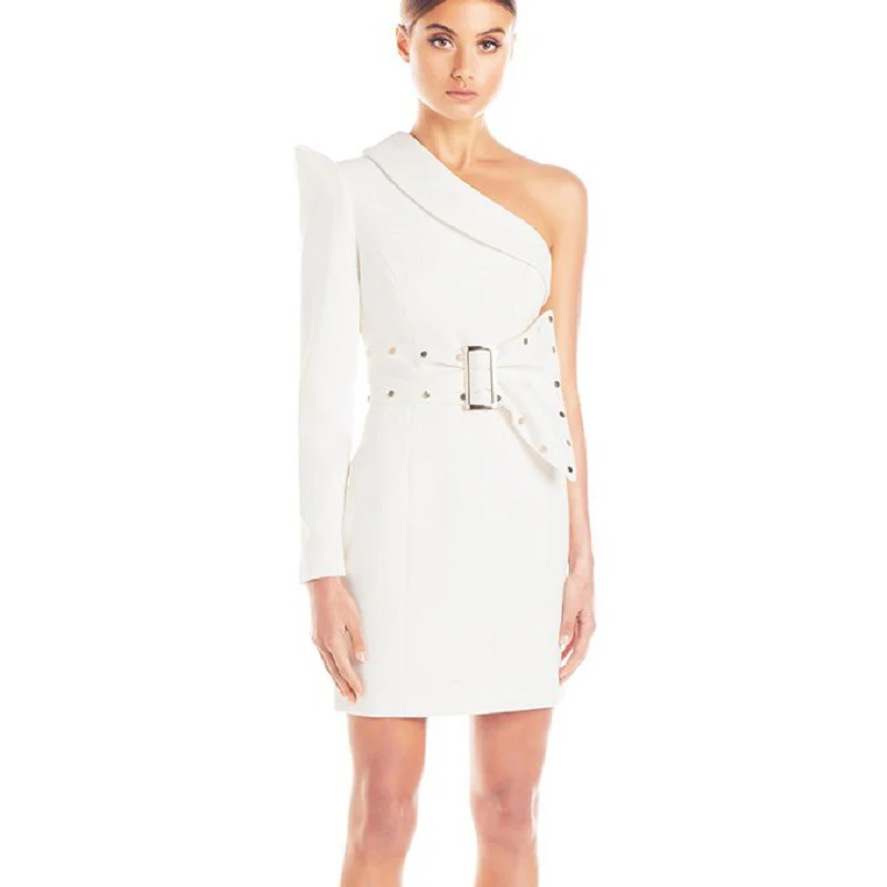 Новое модное женское однотонное белое мини-платье на одно плечо с оборкой, с высокой посадкой, с заклепками и поясом, элегантное платье, осенняя одежда