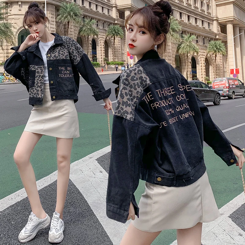 

New Denim Jacket for Women 2020 Autumn Coat Vintage Leopard Hole Denim Jacket Loose Single-breasted Large Pocket Jacket Cotton
