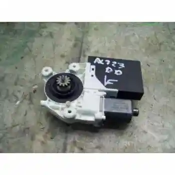 

WINDOW MOTOR FRONT RIGHT Ford Focus SALOON (CHAP) 0130822214 ENGINE ELEV. D. D. AL723 Bosch BROSE 4M5T14B633BD 12PINS
