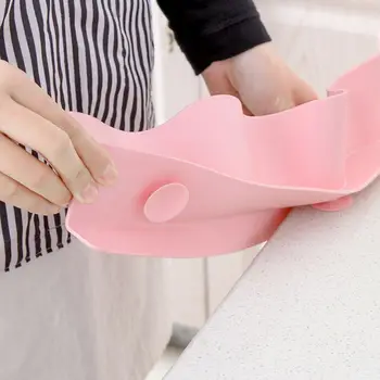 

Kitchen Sink Splash Baffle Washing Vegetable Protector Suction Cup Water Baffle Y4QC