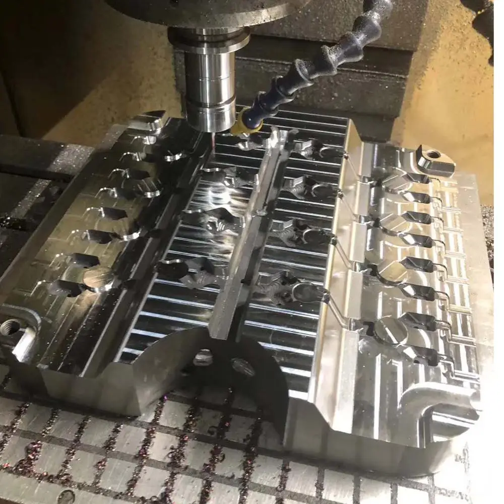 Изготовленная на заказ форма для литья под давлением CNC обрабатывающая проволока