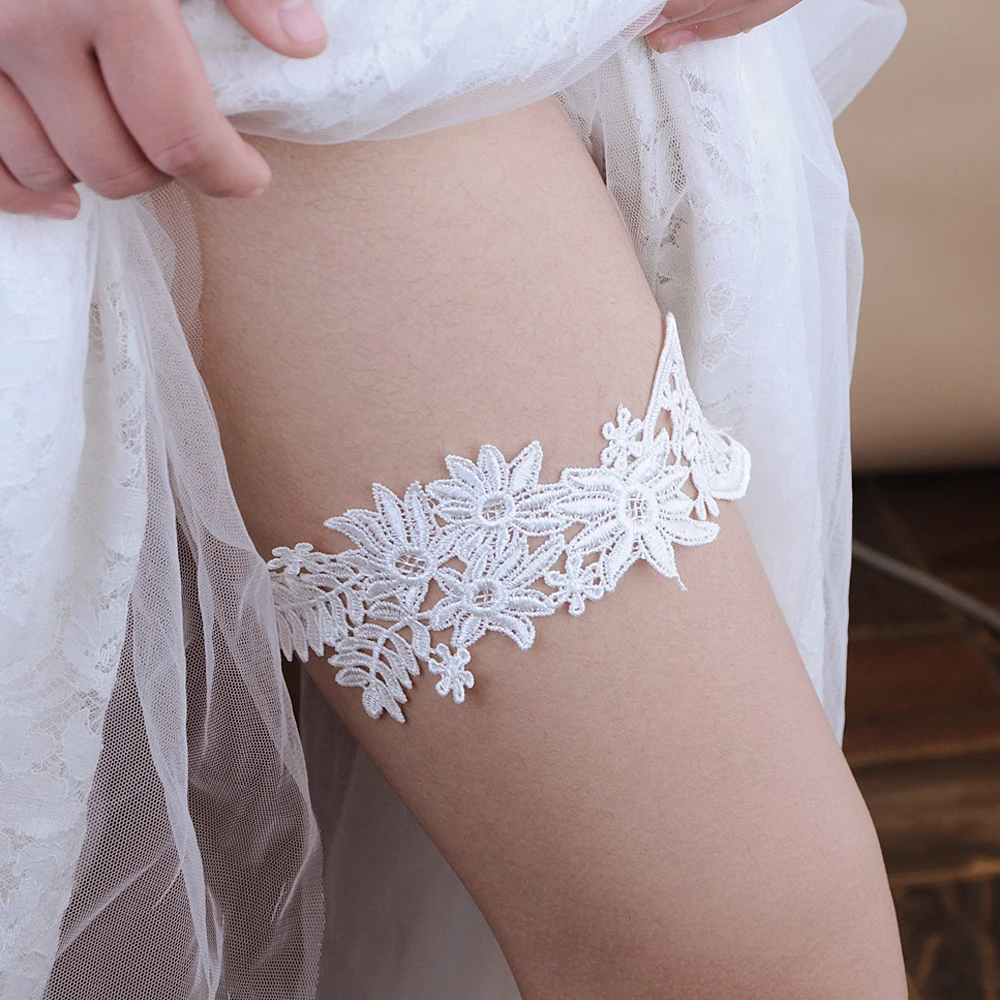 TRiXY TH0708 Wedding Garters White Lace Embroidery Floral Sexy Garters 2pcs set for Women/Bride Thigh Ring Bridal Leg Garter