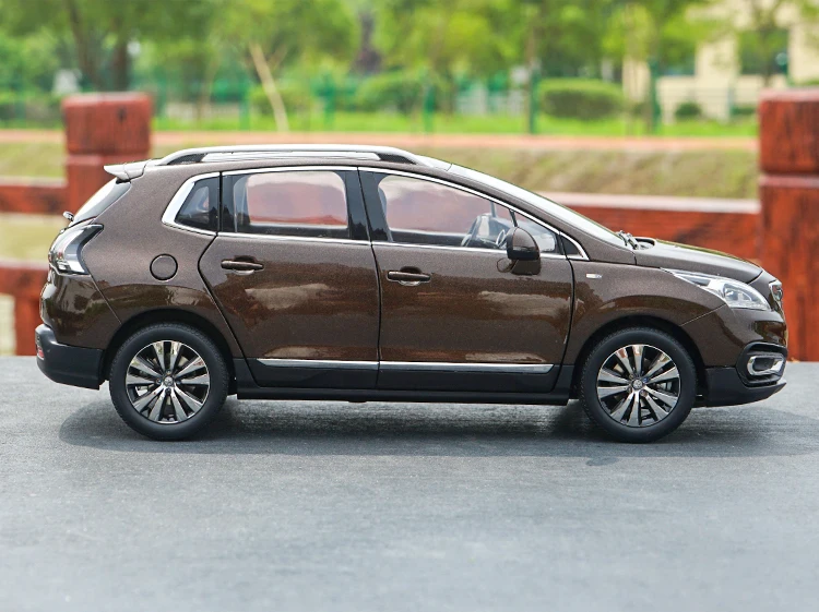 1/18 peugeot 3008 Коричневый Белый внедорожник литой металлический автомобиль модель игрушки для детей рождественские подарки коллекция игрушек