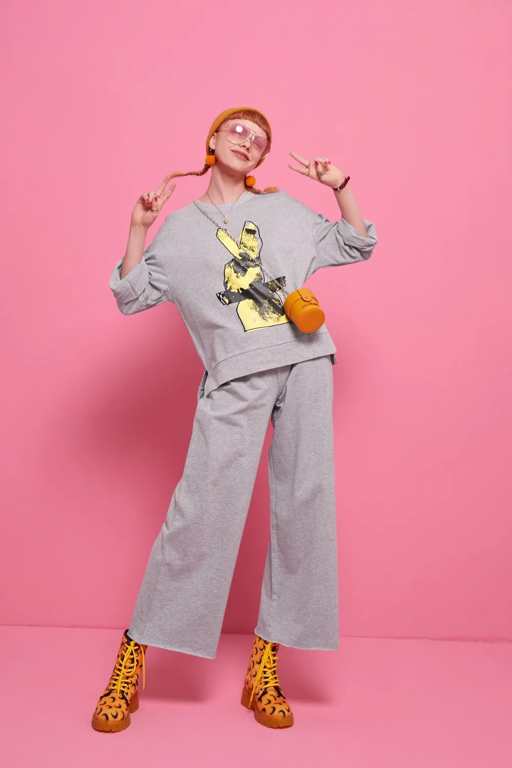 ELFSACK Carton Print T Shirt And Wide Leg Pants Women Casual Two Piece Set Autumn Streetwear Female 2 Piece Outfits