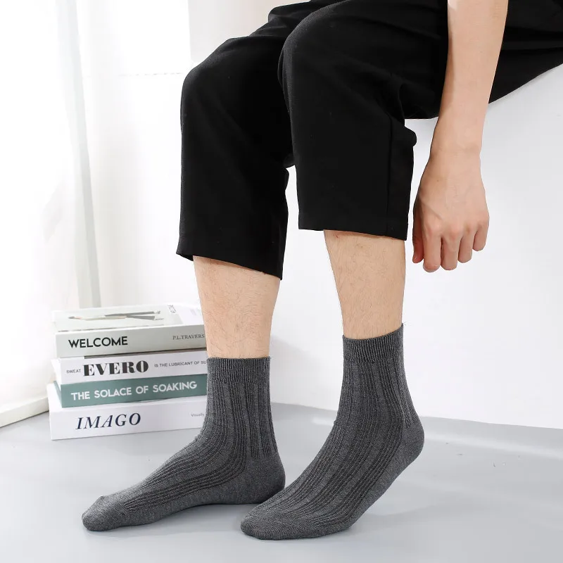10  pairs  Autumn and Winter Sweat-Absorbent Breathable and Simple Fashion All -Matching Women 's Middle Tube Cotton Socks