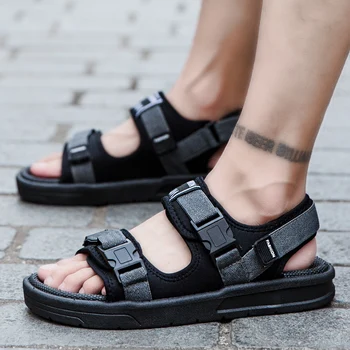 

2020 New Designer Black Sandals Man Casual Shoes Summer Sandals Buckle Platform Sandals Fashion Beach Slides sandalias hombre