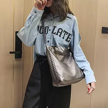 

Casual Women Solid Color Rivet Chain Shoulder Bag Faux Leather Crossbody Women Shoulder Bag