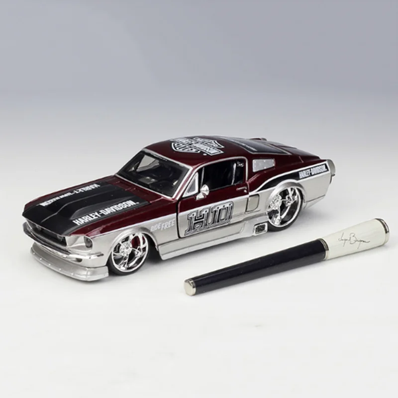 1/24 весы 1967 Ford Mustang GT моделирование, брелок для автомобильных ключей, Классический diecast модель, подарок для детей коллекция предметы интерьера