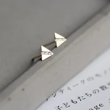 

CMajor 9K Solid Gold Earring Fashion Temperament Delicate Personality Cute Airplane Minimal Simple Stud Earrings Gift for Women