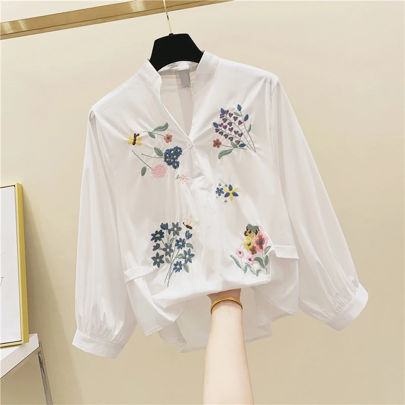 

Embroidered Flower Long Sleeve Cotton Blouse Women 2020 Autumn Korean Style Loose Shirt V Neck Blouses Lady White Blusas Top