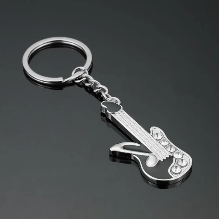 В настоящее время доступны металлические цветные стразы из смолы брелок-гитара креативный музыкальный инструмент магазины деятельности небольшие подарки