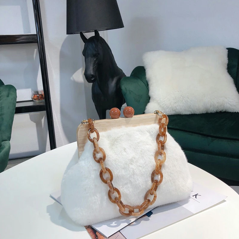 

Fashion Wooden Clip Bags Shell Bag Acrylic Chain Shoulder Bags Women Messenger Crossbody Bag Ladies Wool Handbags Purses 2019