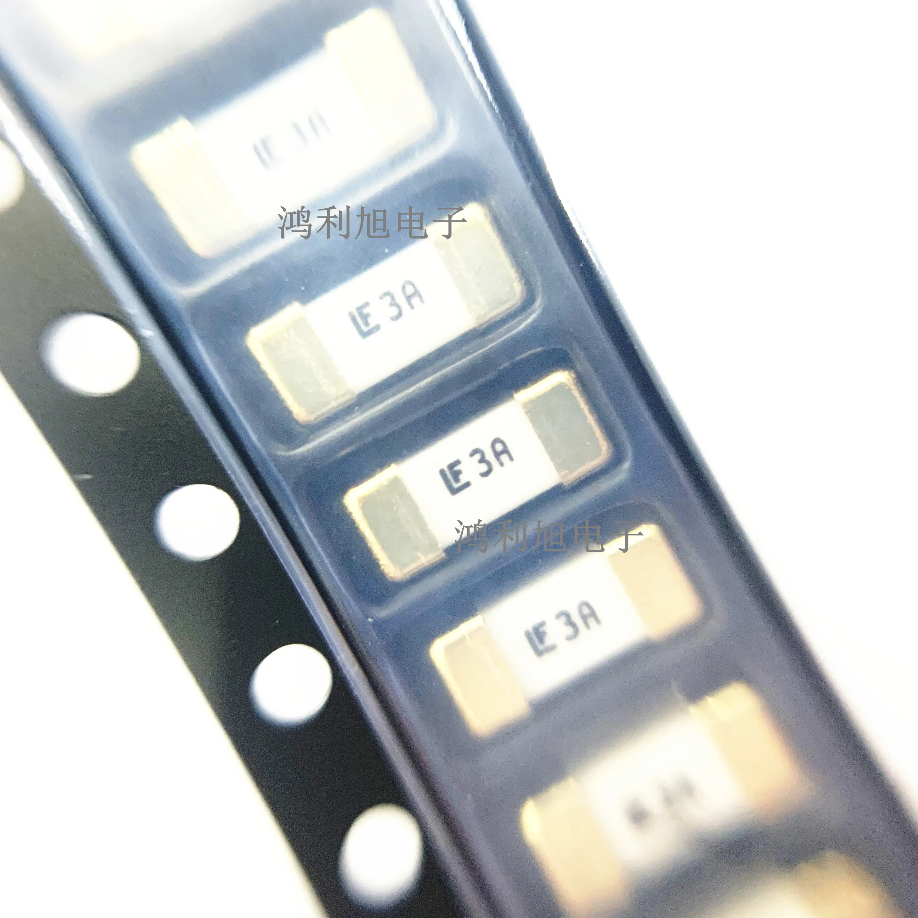 50 шт./лот 0451003.MRL 451 Series очень быстродействующий 125 в 3 A 6,10x2,69 мм NANO2®Керамический предохранитель 50 шт./лот 0451003.MRL 451 Series очень быстродействующий 125 в 3 A 6,10x2,69 мм NANO2®Керамический предохранитель