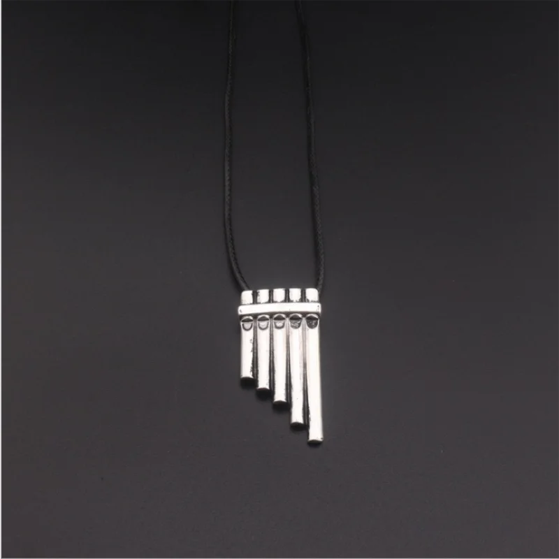 Peter Pan Flute Pipes Necklace Pendant Neverland Costume Cosplay