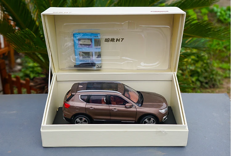 Завод 1:18 дилер издание Great Wall Haval H7 коричневый литой автомобиль модель с небольшим подарком