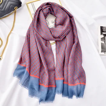 

2020 New Four Seasons Universal Long Scarf Export Scarf Spring and Summer Thin Geometric Small Check Scarf