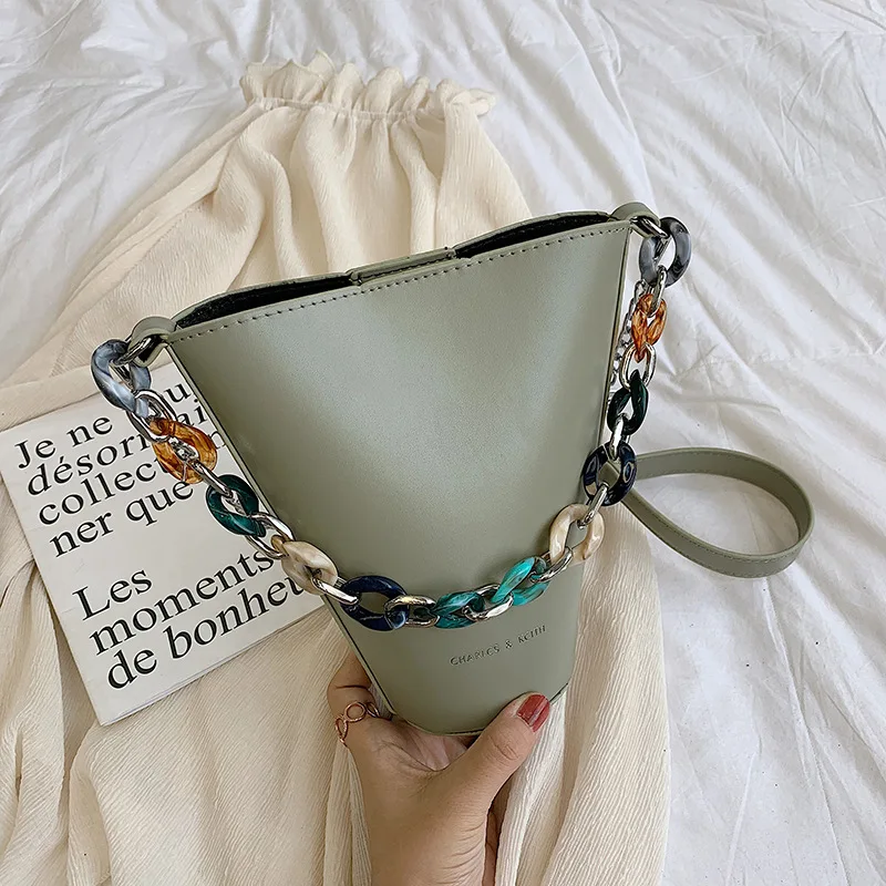 

Fashion Acrylic Chain Buckets Bag Designer Women Handbags Luxury Pu Letaher Shoulder Crossbody Bag Casual Totes Small Purse Sac