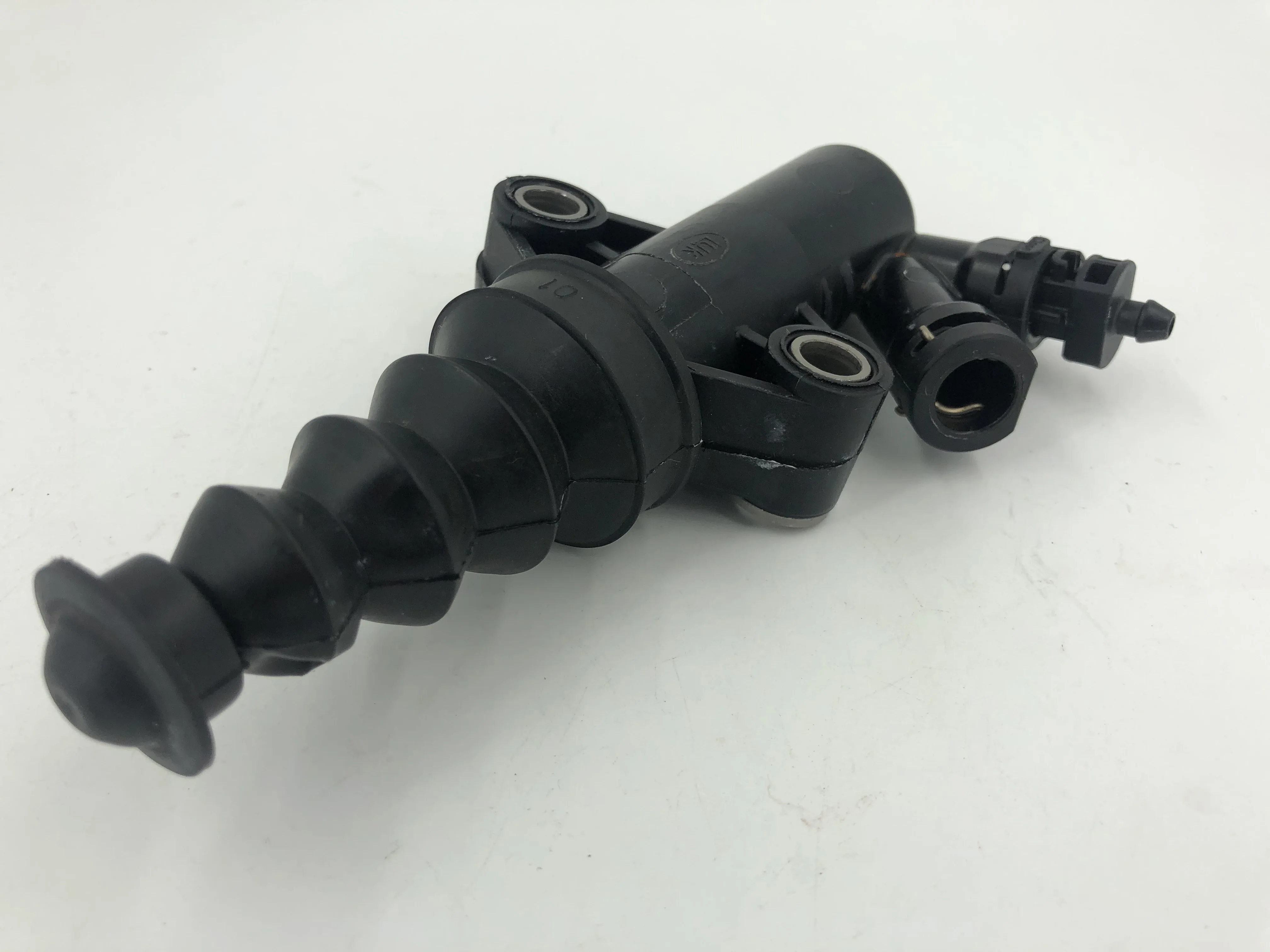 Mazda BFD1-41-920B Clutch Slave Cylinder Mazda BFD1-41-920B Clutch Slave Cylinder