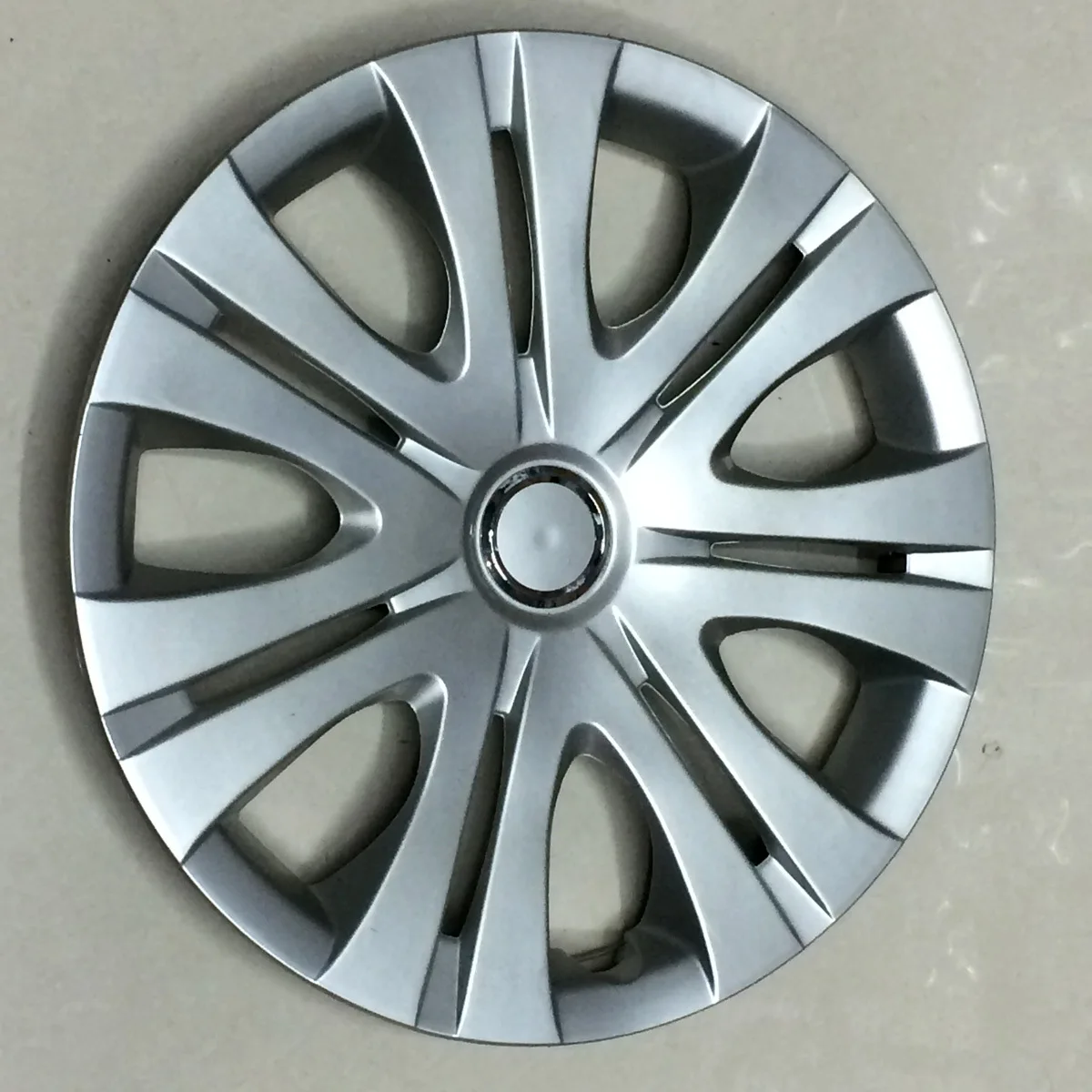 

Universal Car Wheel Hub Cover Silver Wheel Hub Universal Modified Wheel Cap Car Modification Parts 14-Inch
