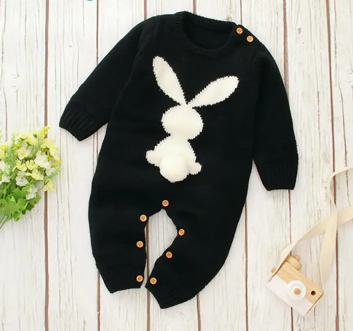82W282 Black