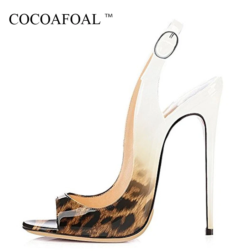 

COCOAFOAL Women Luipaard Print Sandals Plus Size 33-43 Pink Hooks Hot Sandals Summer Lacquer Pumps