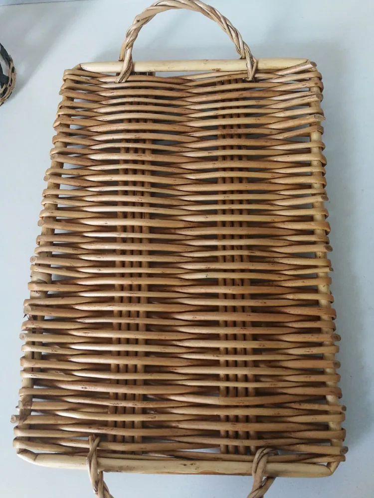 Rattan Plate