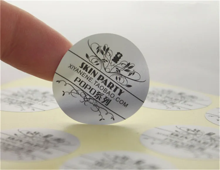 

1000pcs Customized Durable Waterproof Matt Silver Brand Logo Stickers Labels Custom Silver Christmas/Festival Adhesive Stickers