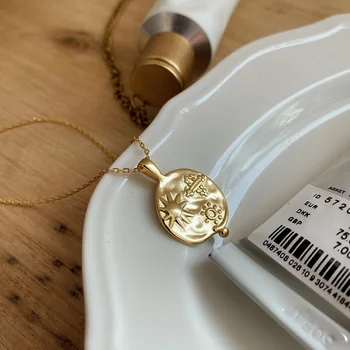 

Celi French Ornament 925 Sterling Silver Sun Planet Pendant Female Ins Simple Non-Mainstream Chic Net Red Necklace 18k Gold