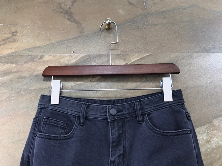 The new autumn and winter women's street personality hole jeans 1207