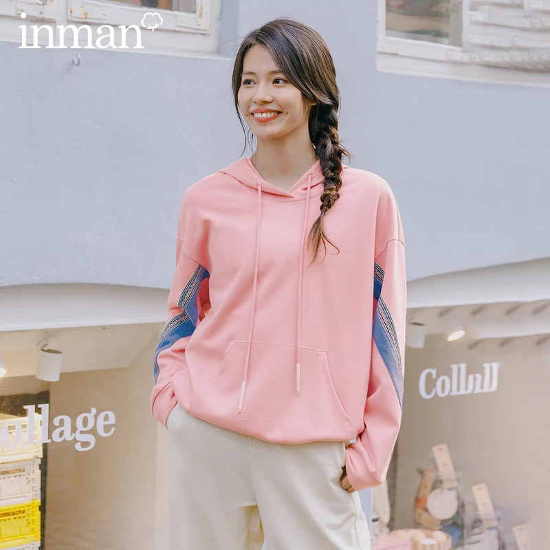 

INMAN 2020 Spring New Arrival Hooded Dropped Shoulder Sleeve Personality Fashion Leisure Color Matching Loose Soprt Sweatshirt