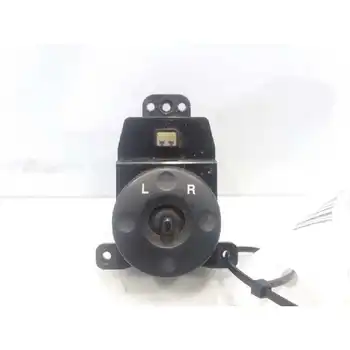 

202005064 Rear view Kia Carens 2.0 Crdi