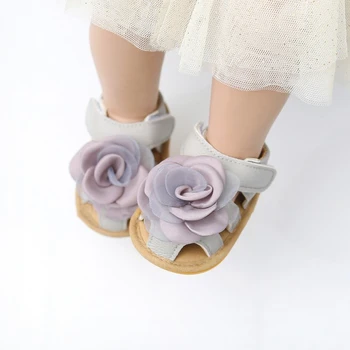 

Stylish 2019 Sweet Flowers Hollow Cute Princess Sandals Soft Bottom Breathable Infant Shoes Summer Newly Clogs Baby Shoes o