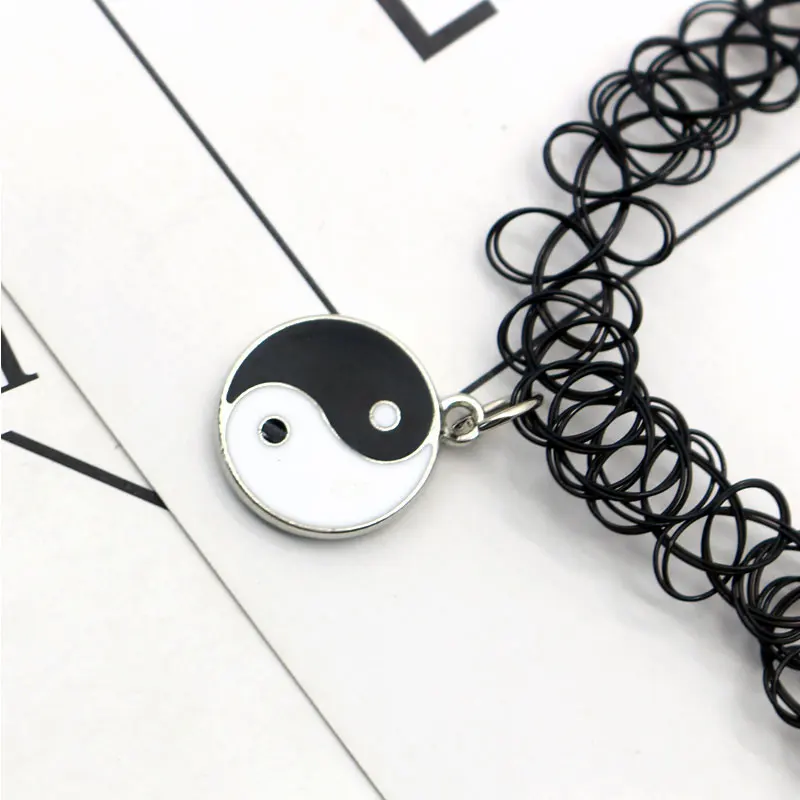 Creative Personality Retro Punk Style Black And White Mixed Yin And Yang Pendant Clavicle Necklace Elegant Girl Holiday Gift