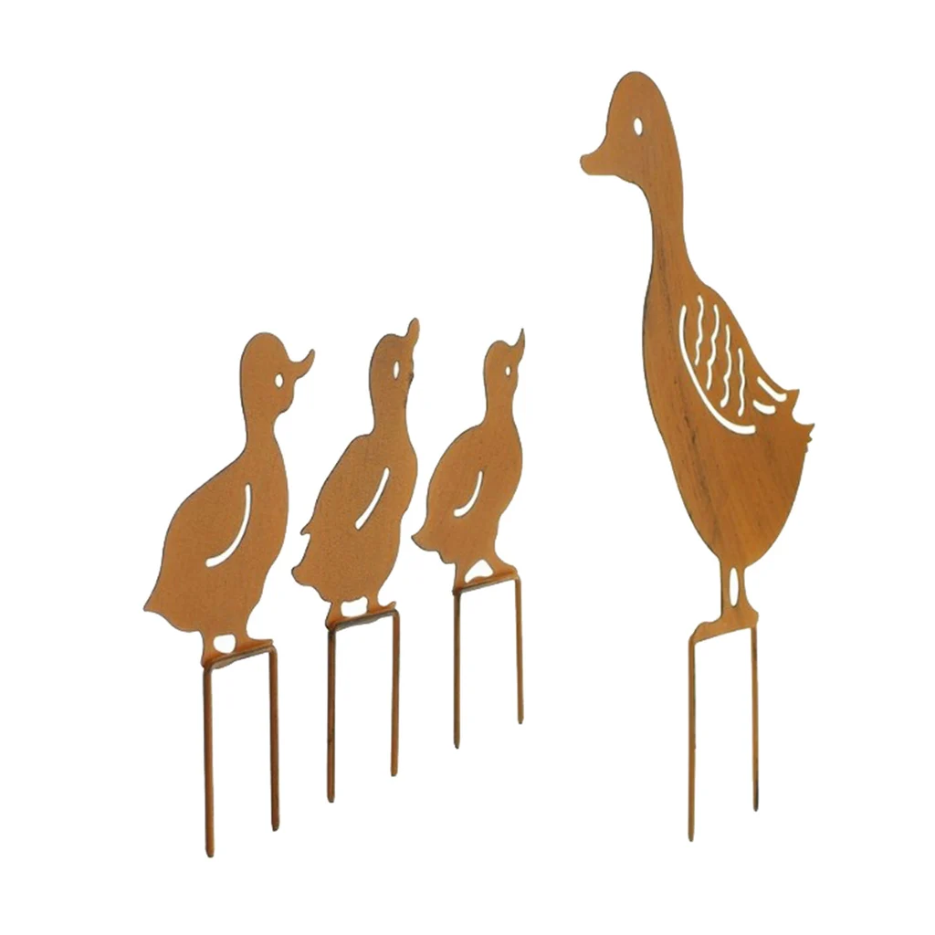 Pack of 4 Retro Ducks Shape Garden Stakes Ornaments Metal Iron Gardening Art Christmas Whimsical Gifts Garden Ornaments 