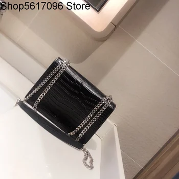 

2020 Famous Luxury Brand Shoulder bag diagonal bag Genuine Leather Cowhide 19 cm with box