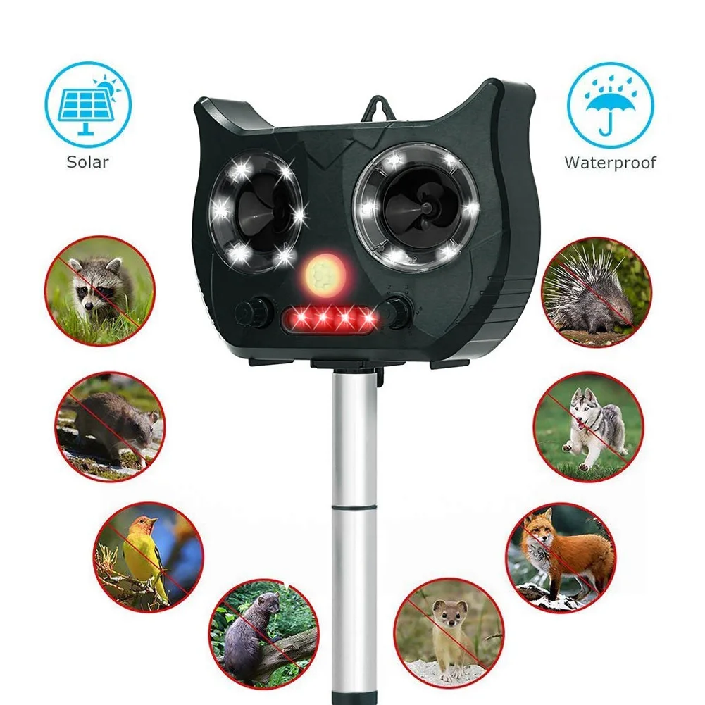 Solar Power Animal Repeller Waterproof Outdoor Animal Repeller with Ultrasonic Sound PAK55