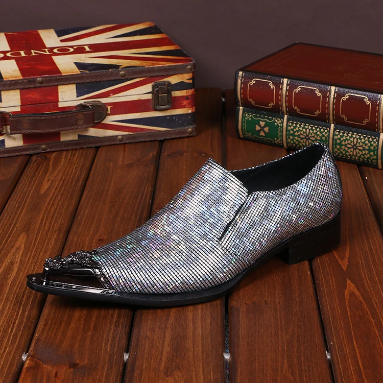 Christia Bella Fashion Party Male Silvery Sequins Real Leather Shoes Metal Pointed Toe Male Nightclub Shoes Men's Prom Shoes - Цвет: Серебристый