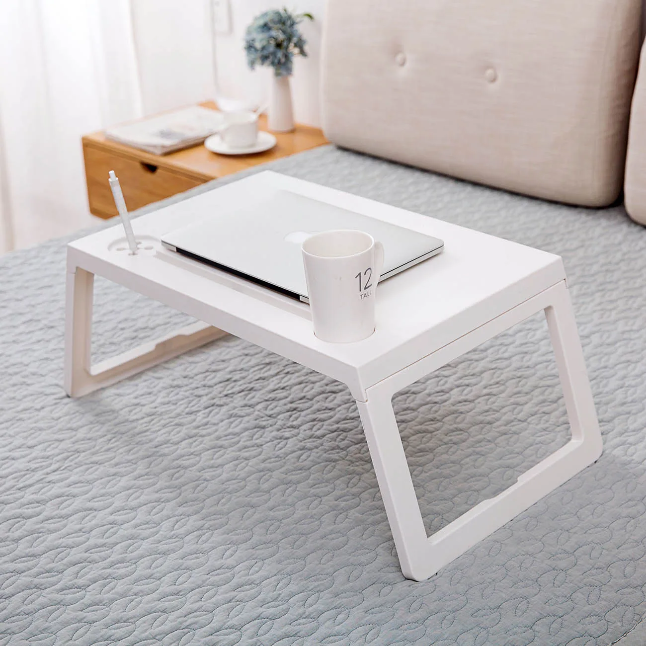 Foldable Portable Laptop Table Stand Rack Computer Reading Desk Lazy Bed Small Table Anti-Skid Table Office Furniture Space Save Foldable Portable Laptop Table Stand Rack Computer Reading Desk Lazy Bed Small Table Anti-Skid Table Office Furniture Space Save
